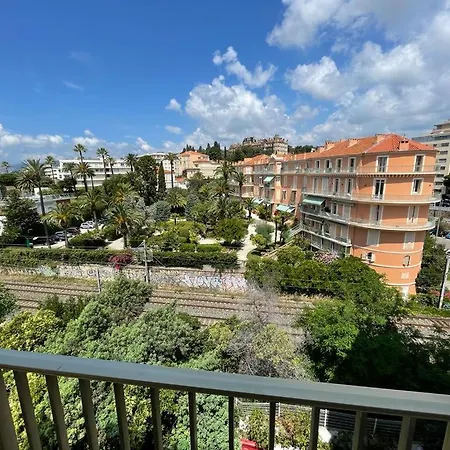 Daire Mistral Seaside - 200m De La Cannes